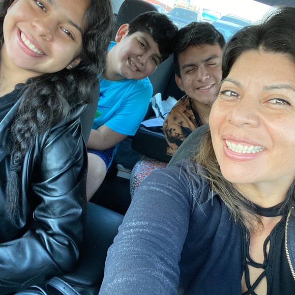 Meet your Posher, Betsy - Picture 5 of 9